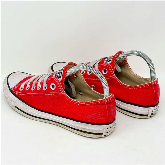 Red Converse - Picture 6 of 8